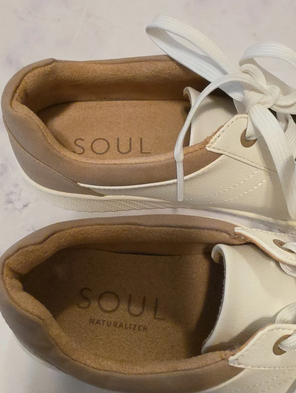 Soul Naturalizer Neela Classic White  Taupe Low-Top Sneakers